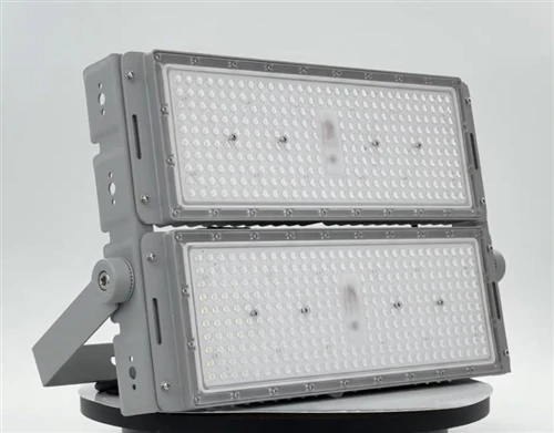 Portlar va terminallarda LED yoritgichlarni tanlash bo'yicha qo'llanma